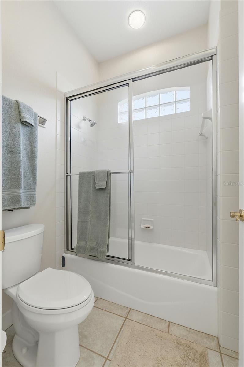 Image 30 of 47 For 106 Jardin Lane