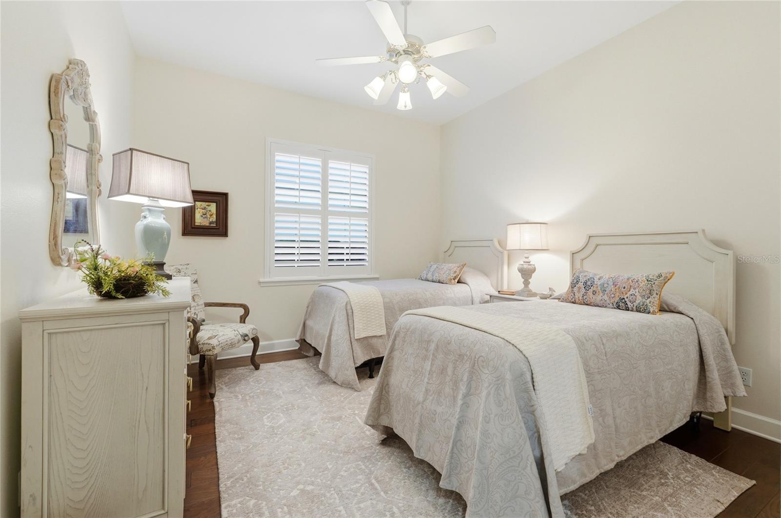 Image 32 of 47 For 106 Jardin Lane