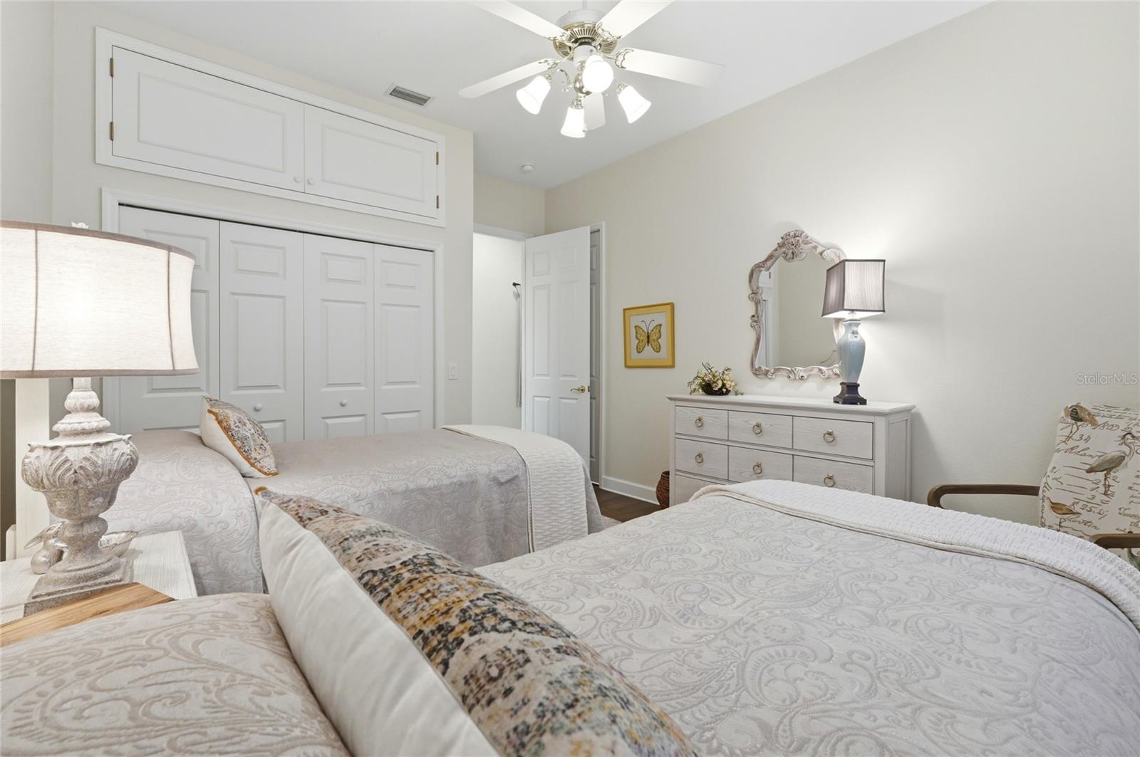 Image 33 of 47 For 106 Jardin Lane