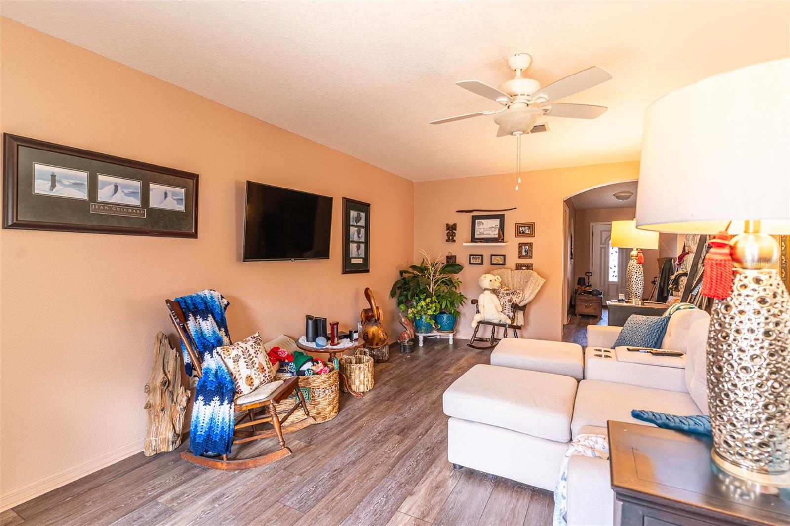 Image 7 of 28 For 414 Miles Boulevard