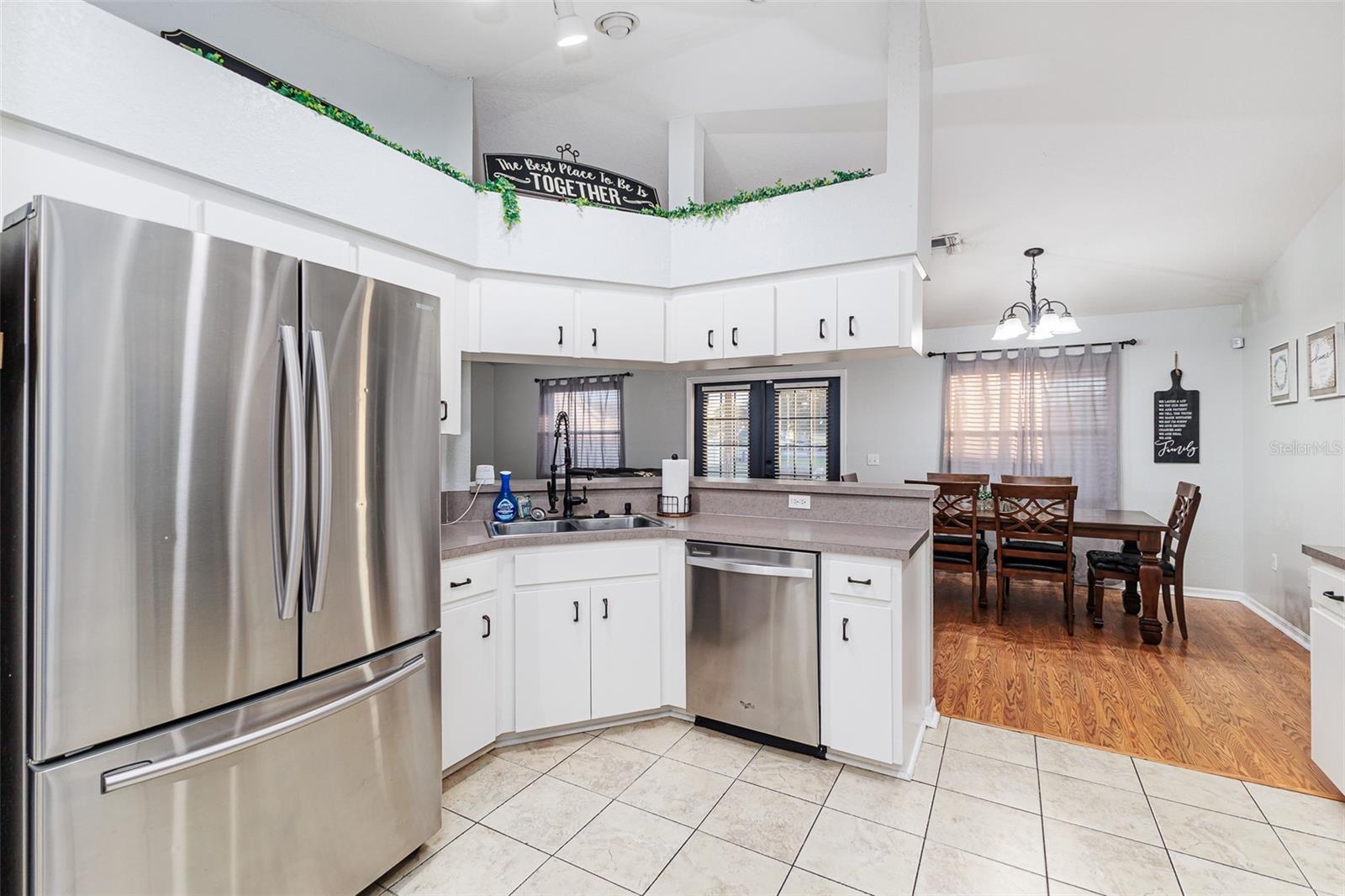 Image 11 of 26 For 2806 Timbercrest Place