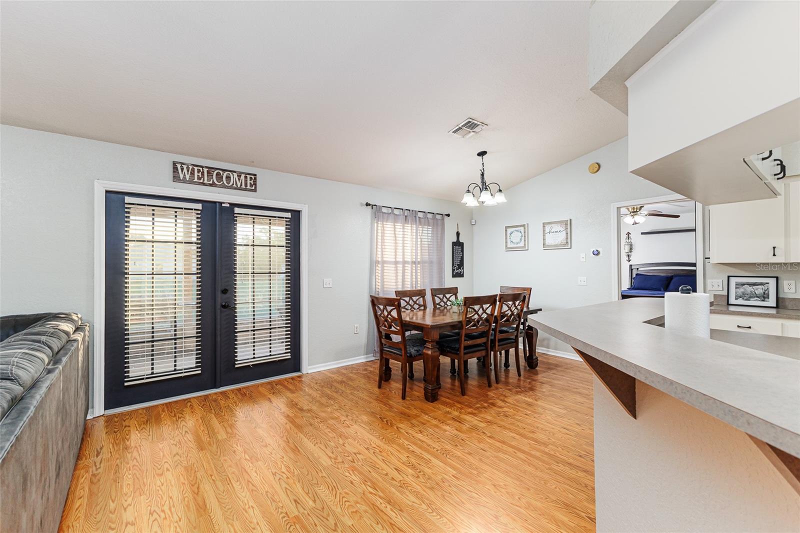 Image 6 of 26 For 2806 Timbercrest Place