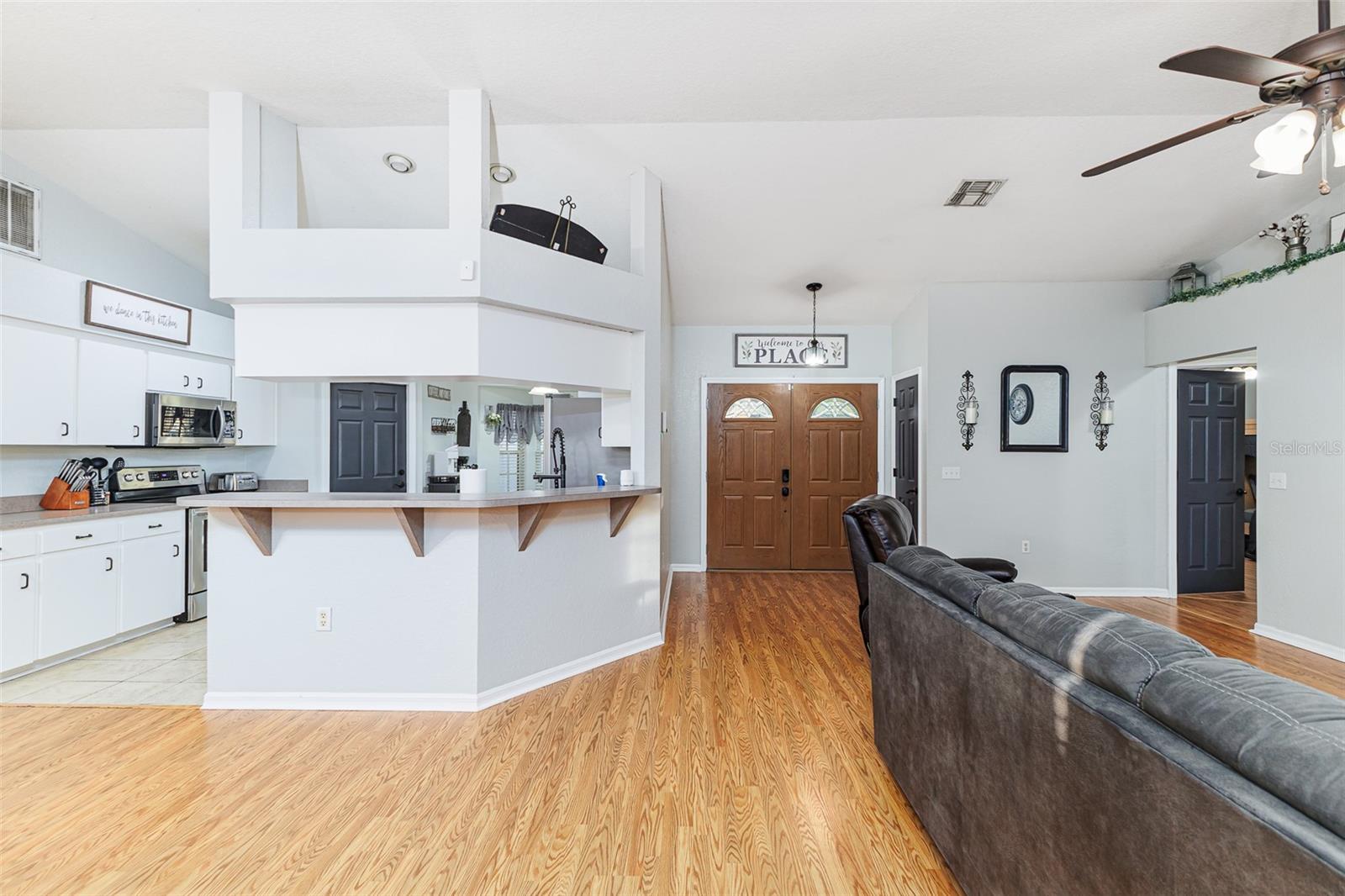 Image 7 of 26 For 2806 Timbercrest Place