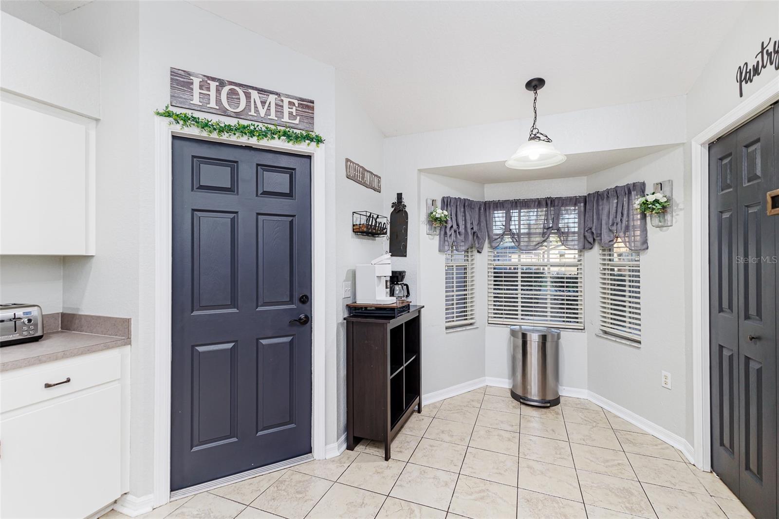 Image 9 of 26 For 2806 Timbercrest Place