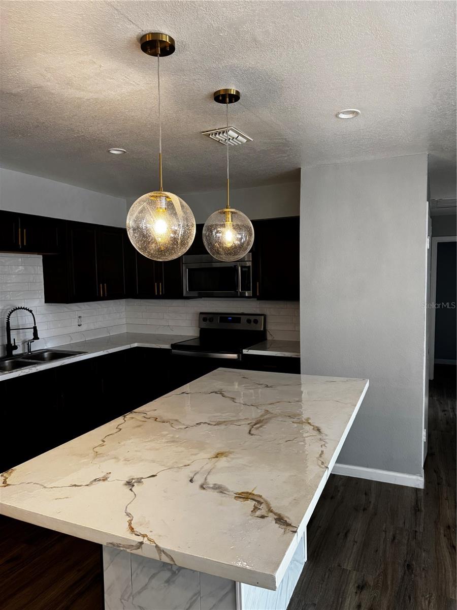 Image 13 of 21 For 409 Fern Road