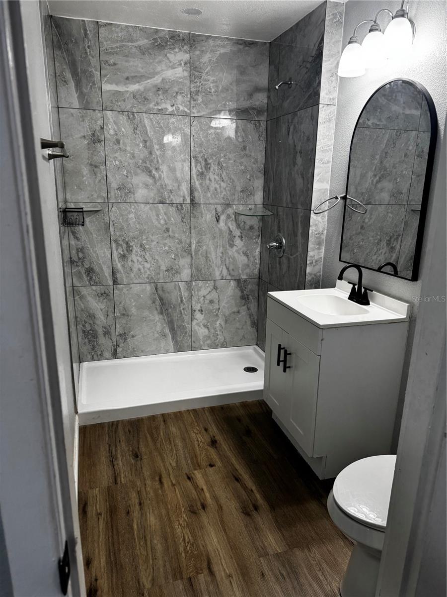 Image 16 of 21 For 409 Fern Road