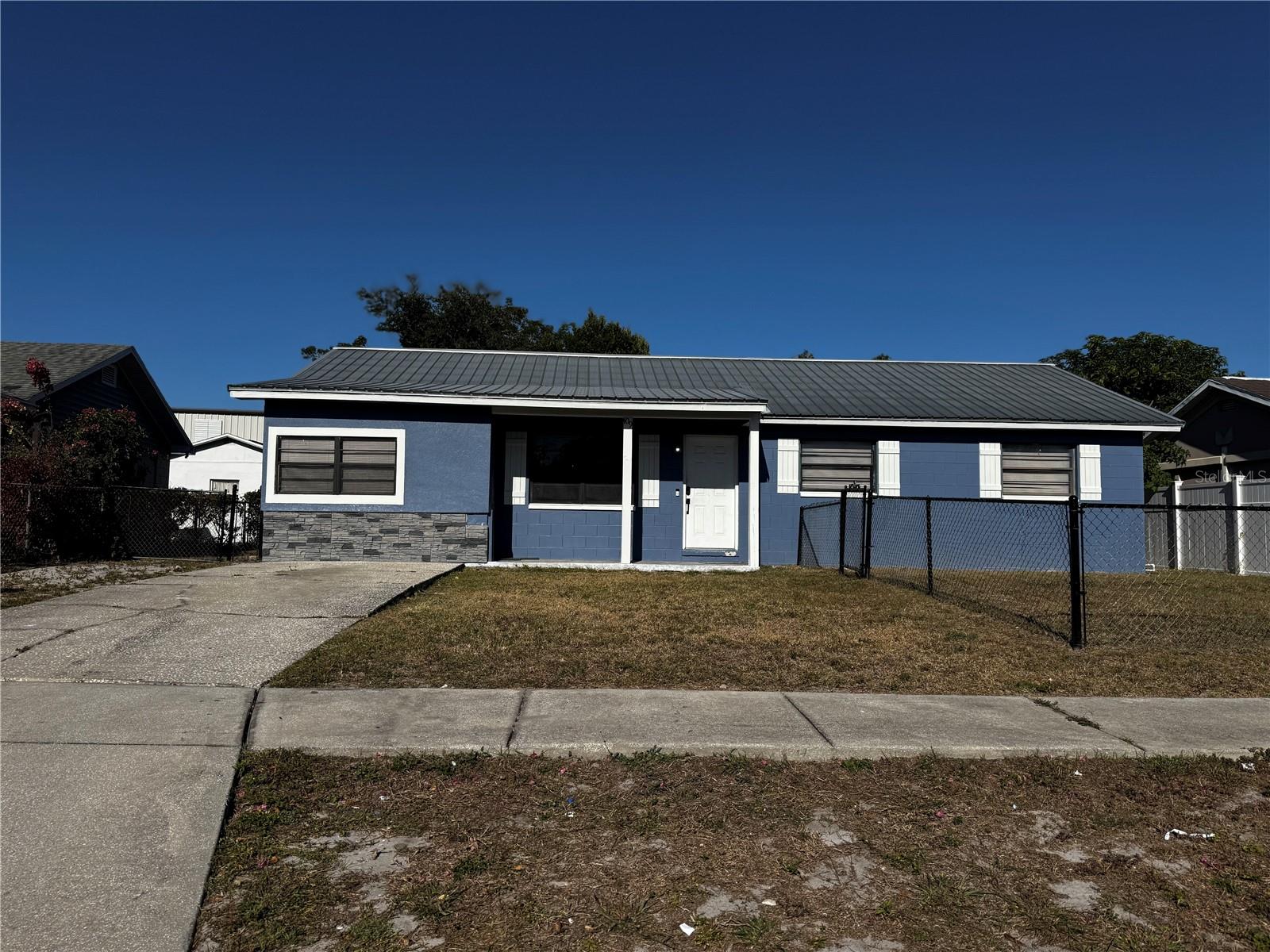 Image 2 of 21 For 409 Fern Road