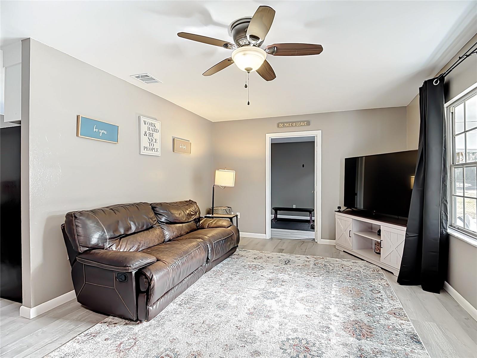 Image 13 of 48 For 2910 Jim Johnson Road