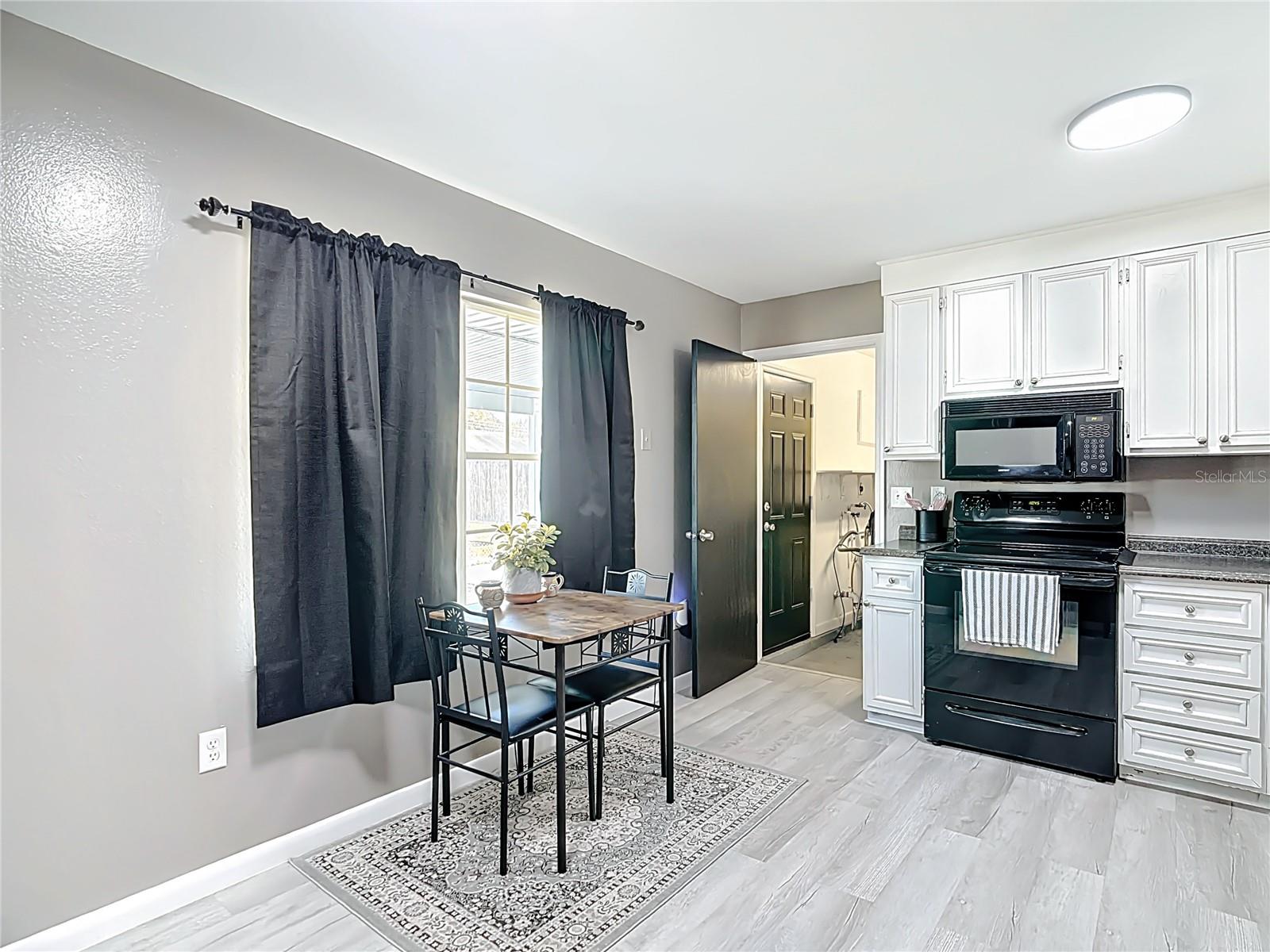 Image 17 of 48 For 2910 Jim Johnson Road