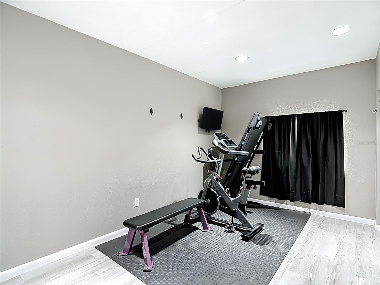 Image 24 of 48 For 2910 Jim Johnson Road