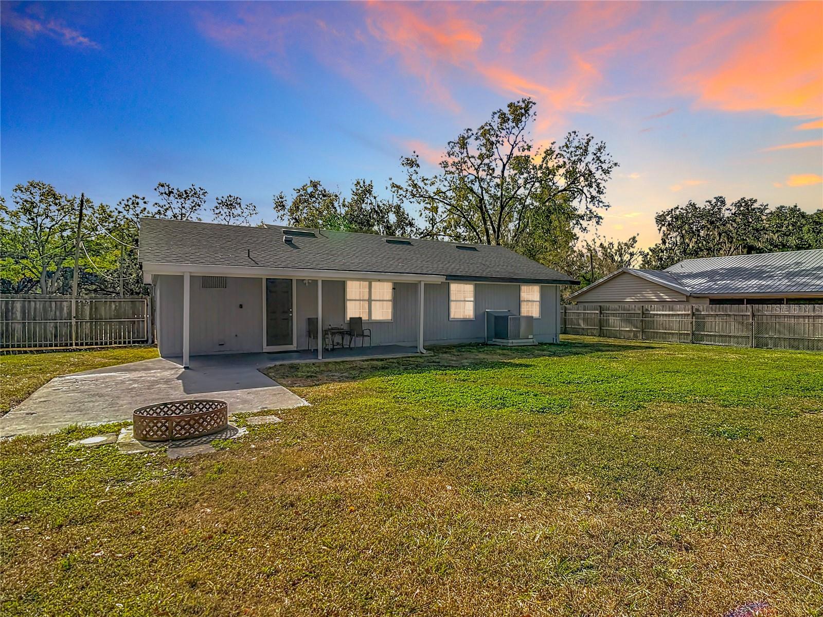 Image 39 of 48 For 2910 Jim Johnson Road