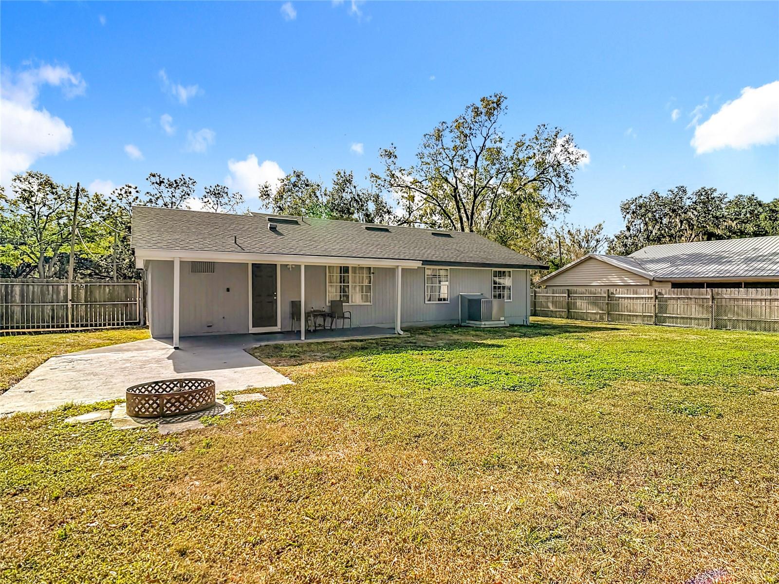 Image 40 of 48 For 2910 Jim Johnson Road