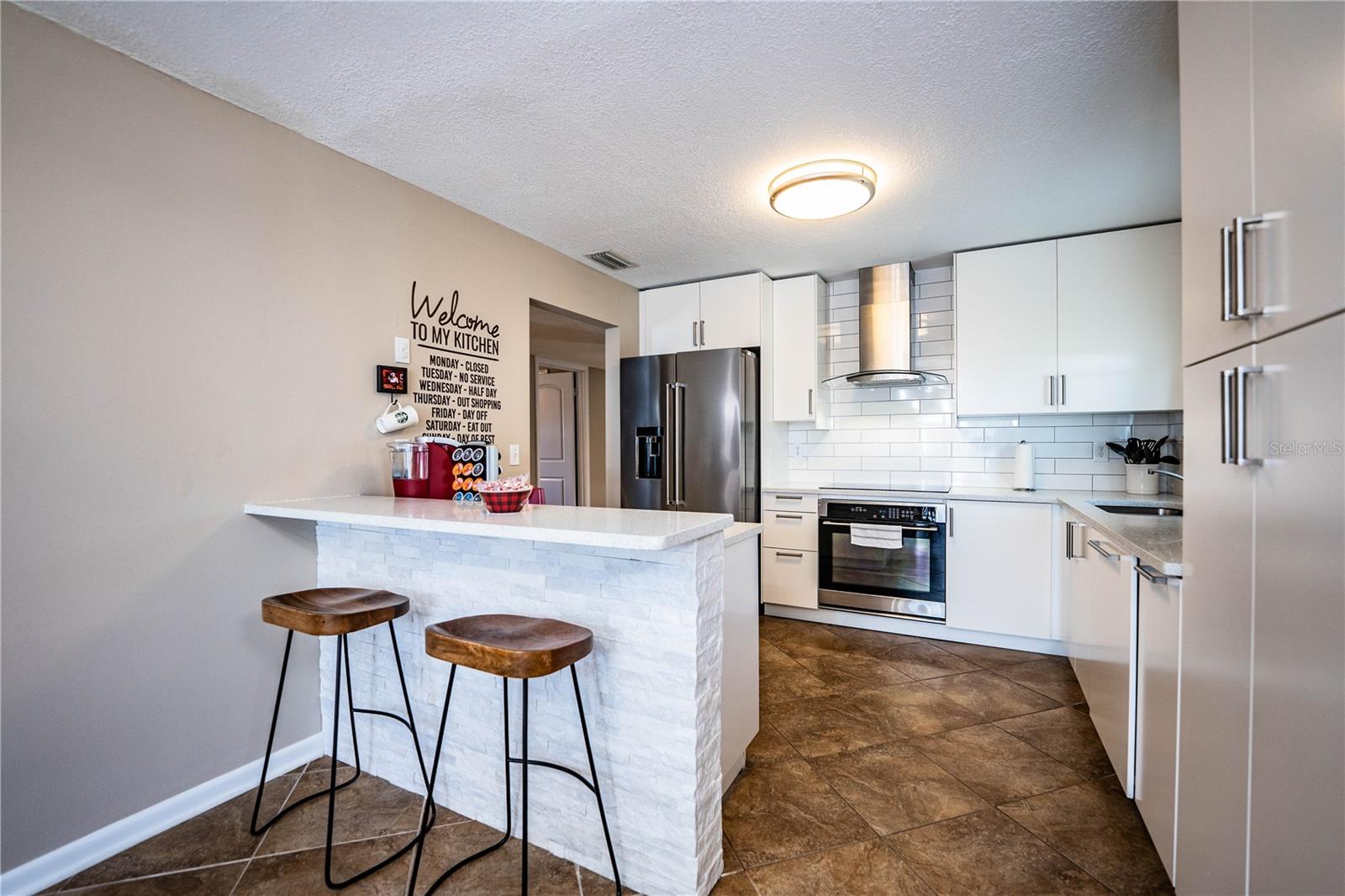 Image 15 of 44 For 501 Cameo Drive