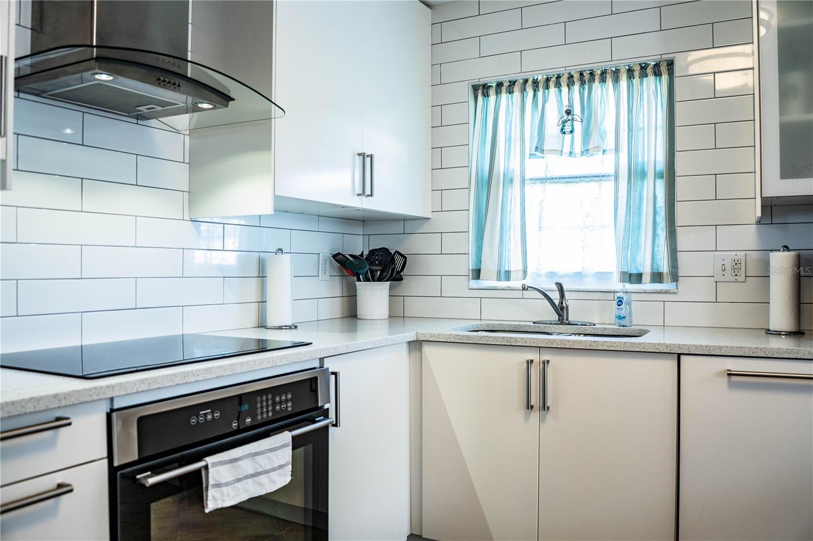 Image 17 of 44 For 501 Cameo Drive