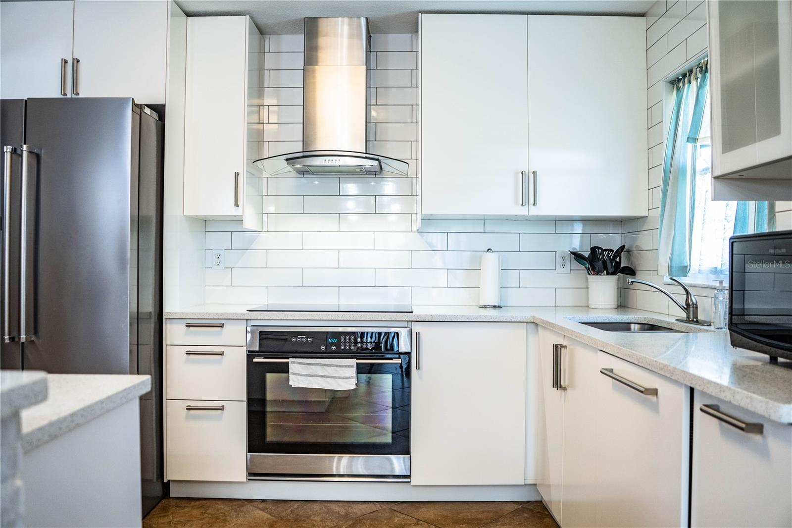 Image 19 of 44 For 501 Cameo Drive