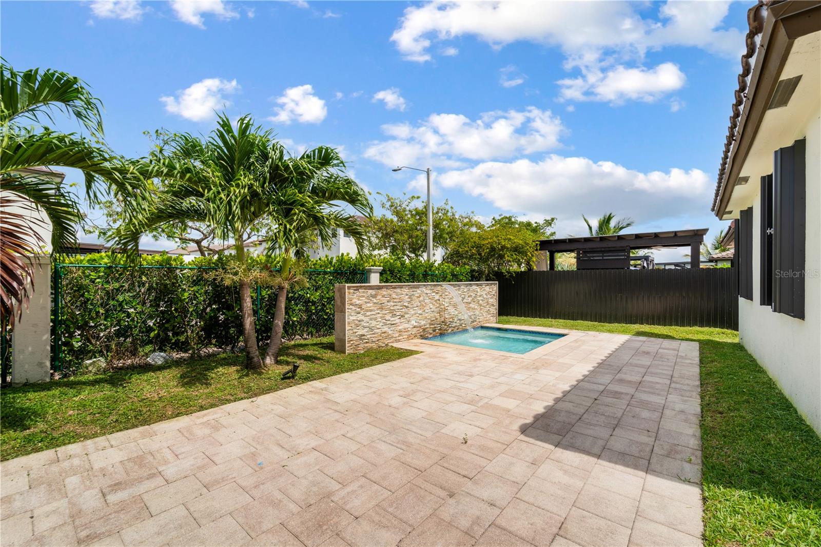 Image 14 of 51 For 22938 128th Place