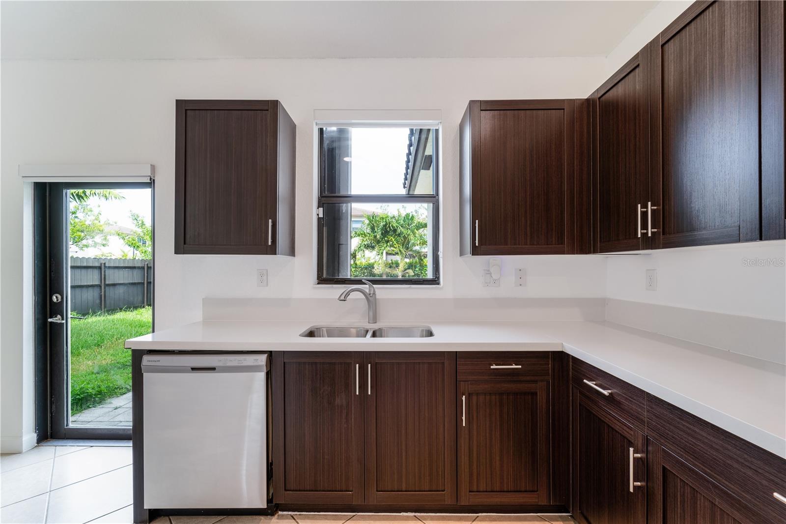 Image 19 of 51 For 22938 128th Place