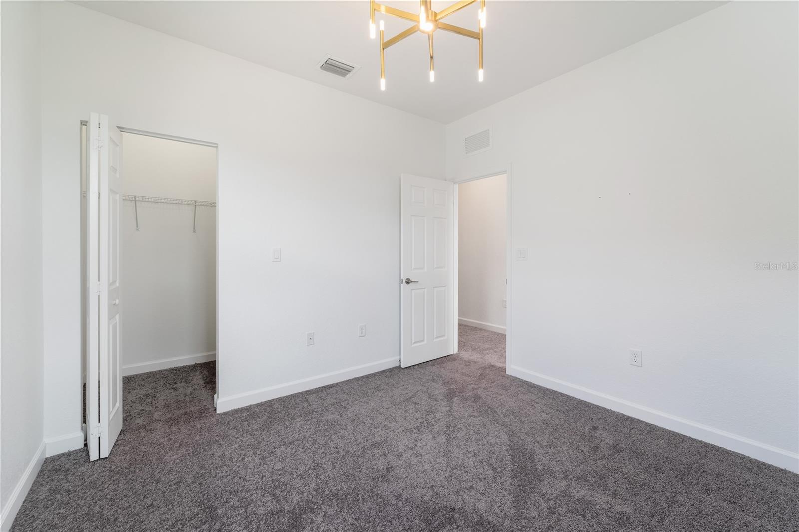 Image 25 of 51 For 22938 128th Place