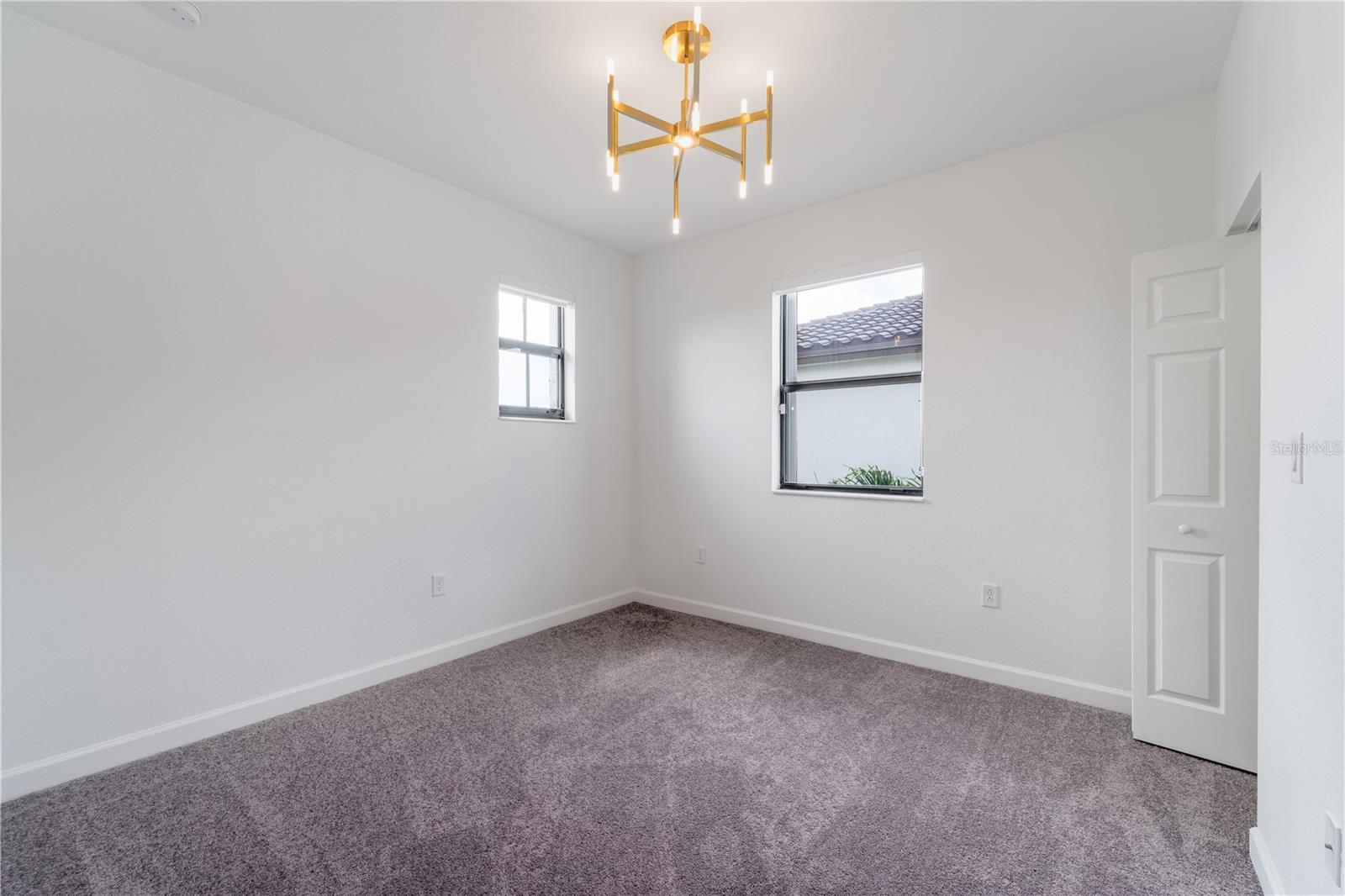 Image 26 of 51 For 22938 128th Place