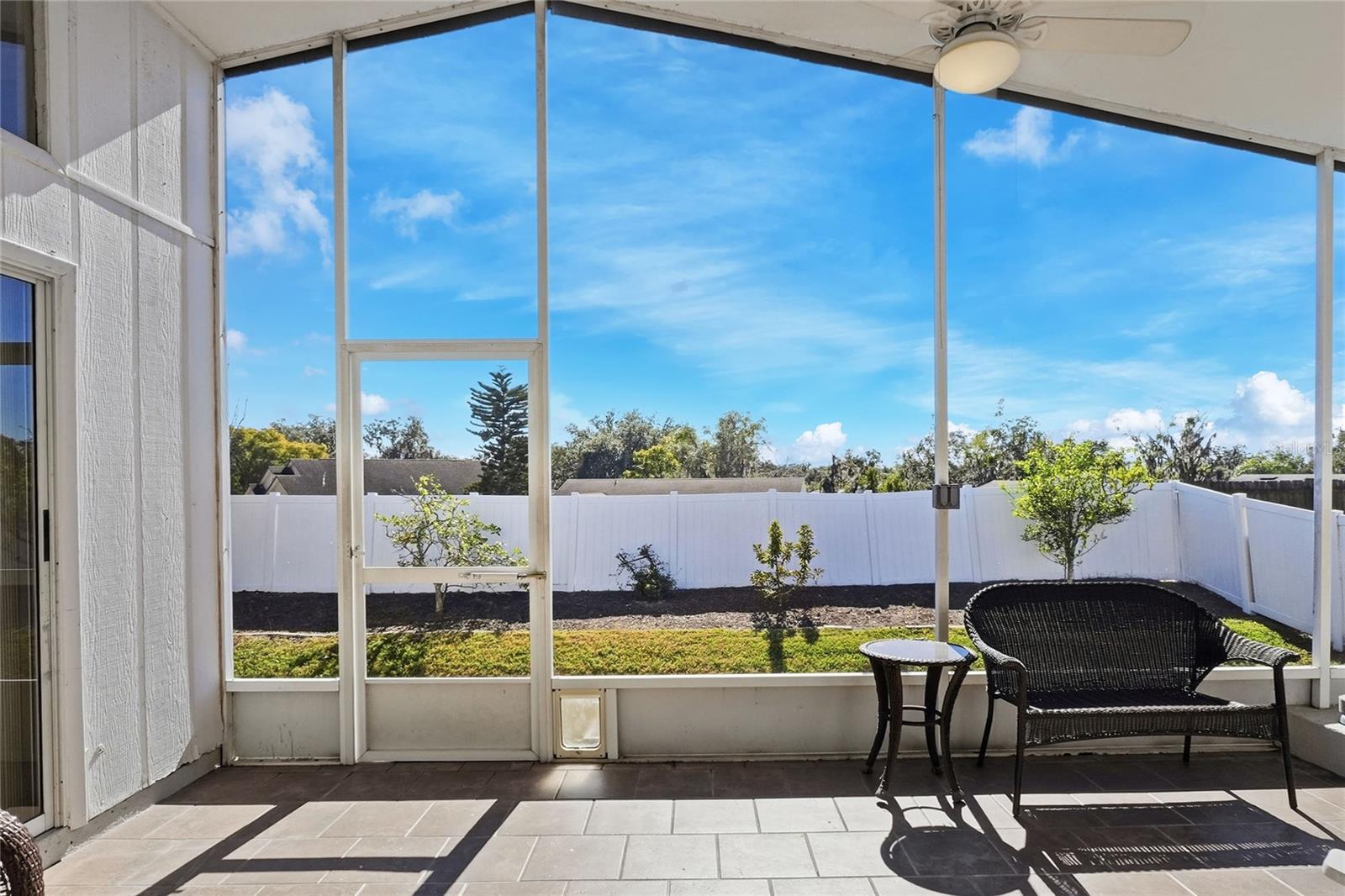 Image 15 of 48 For 412 Emerald Cove Loop