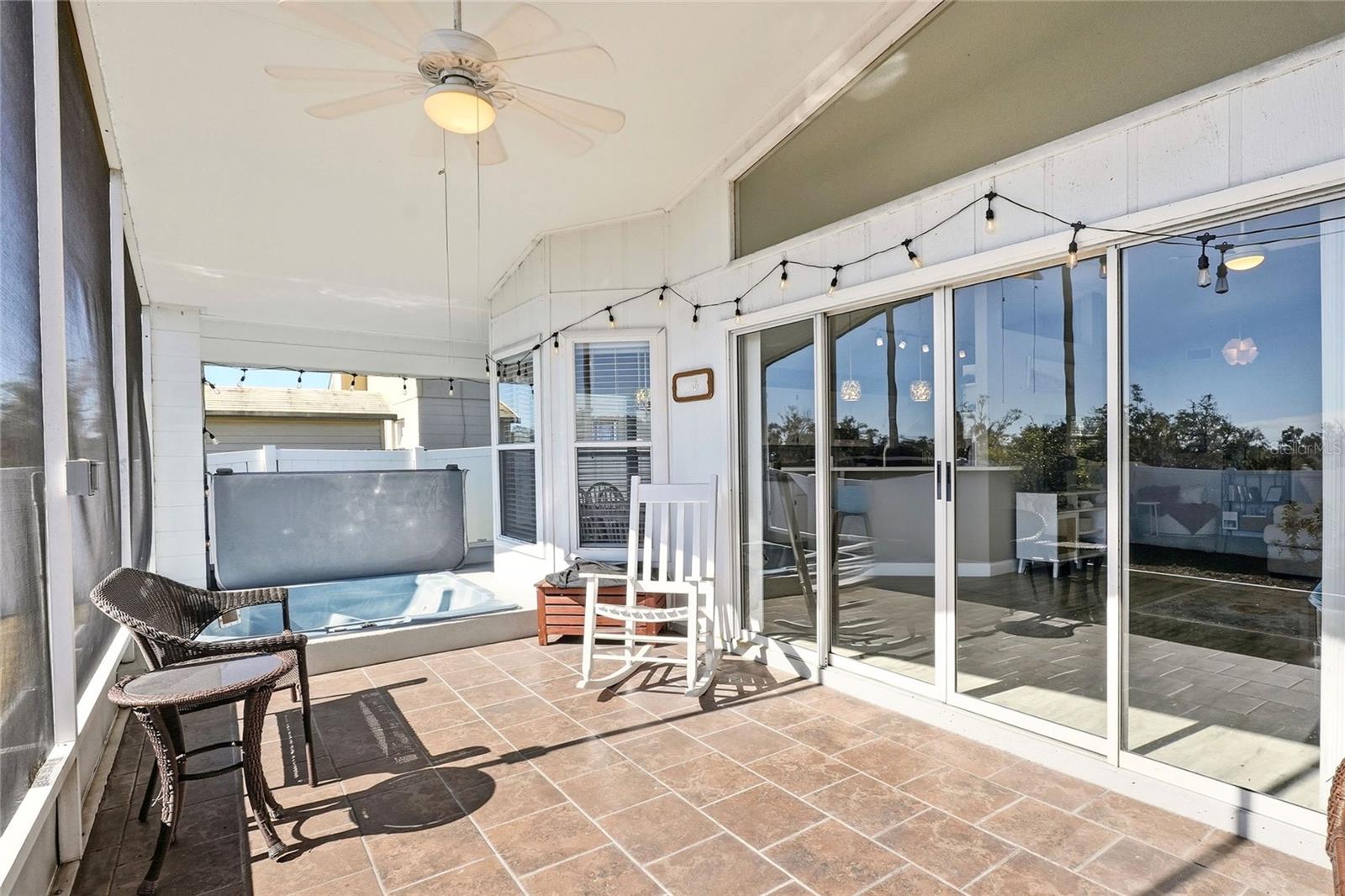 Image 18 of 48 For 412 Emerald Cove Loop