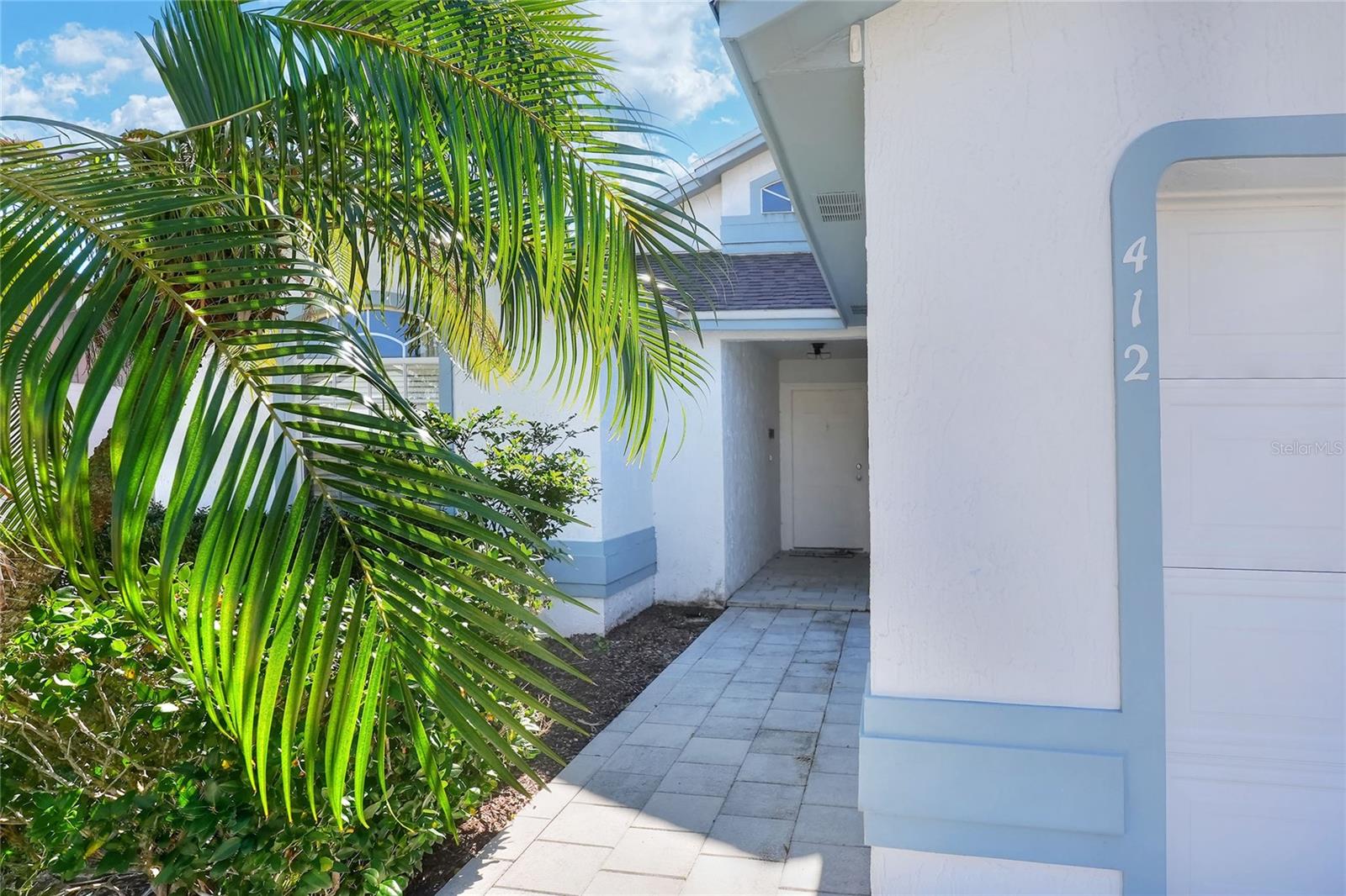 Image 3 of 48 For 412 Emerald Cove Loop