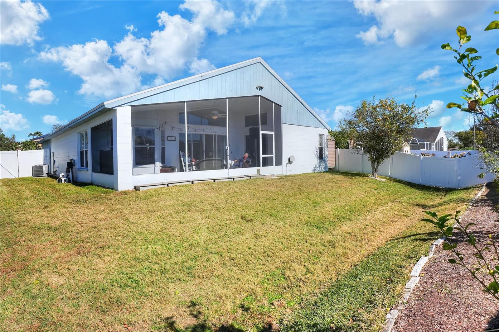 Image 39 of 48 For 412 Emerald Cove Loop