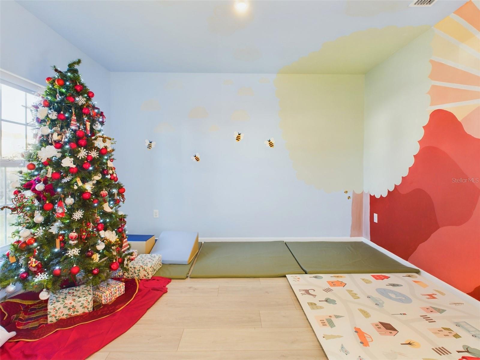 Image 12 of 37 For 1424 Feather Lane