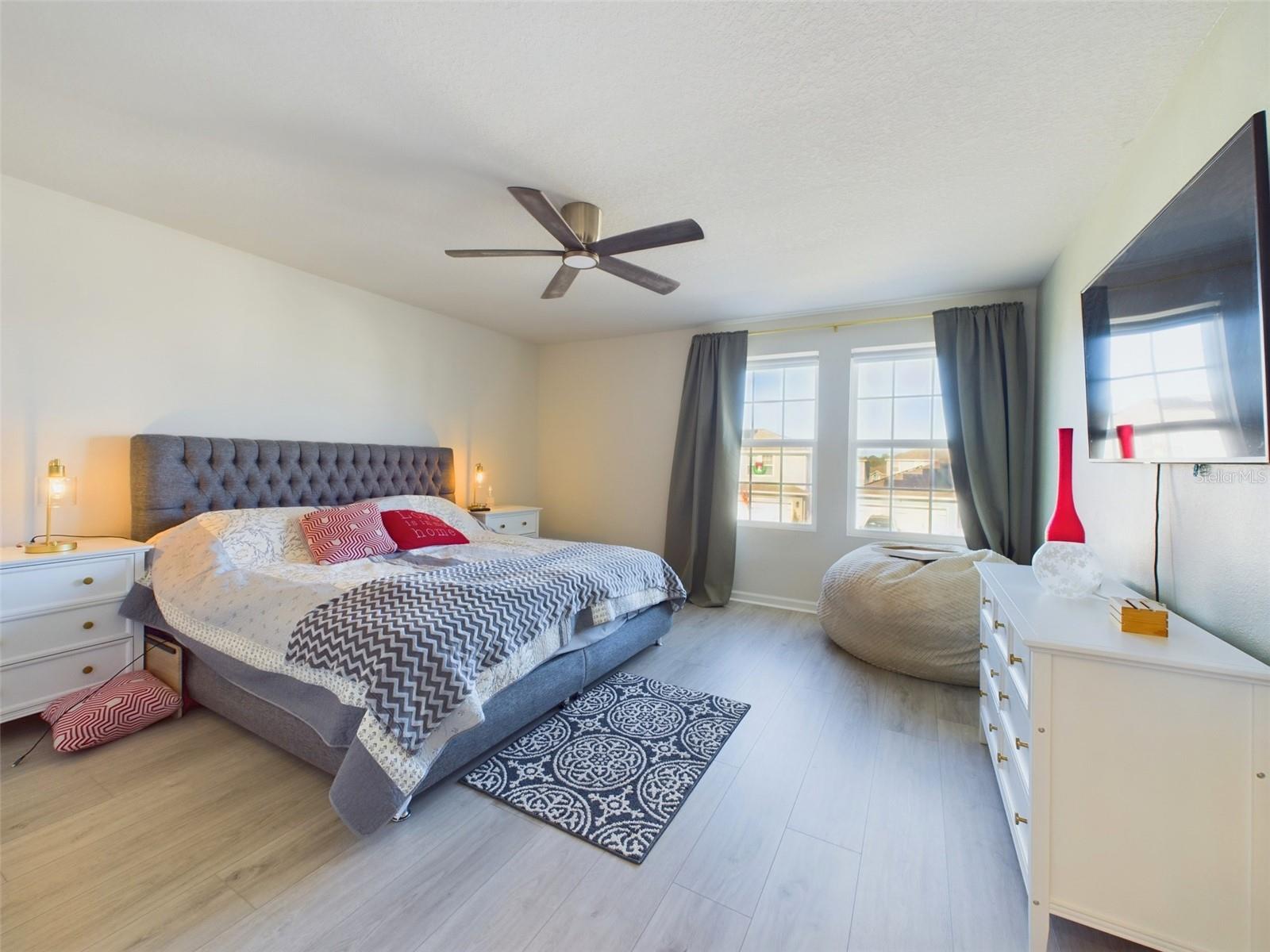 Image 19 of 37 For 1424 Feather Lane