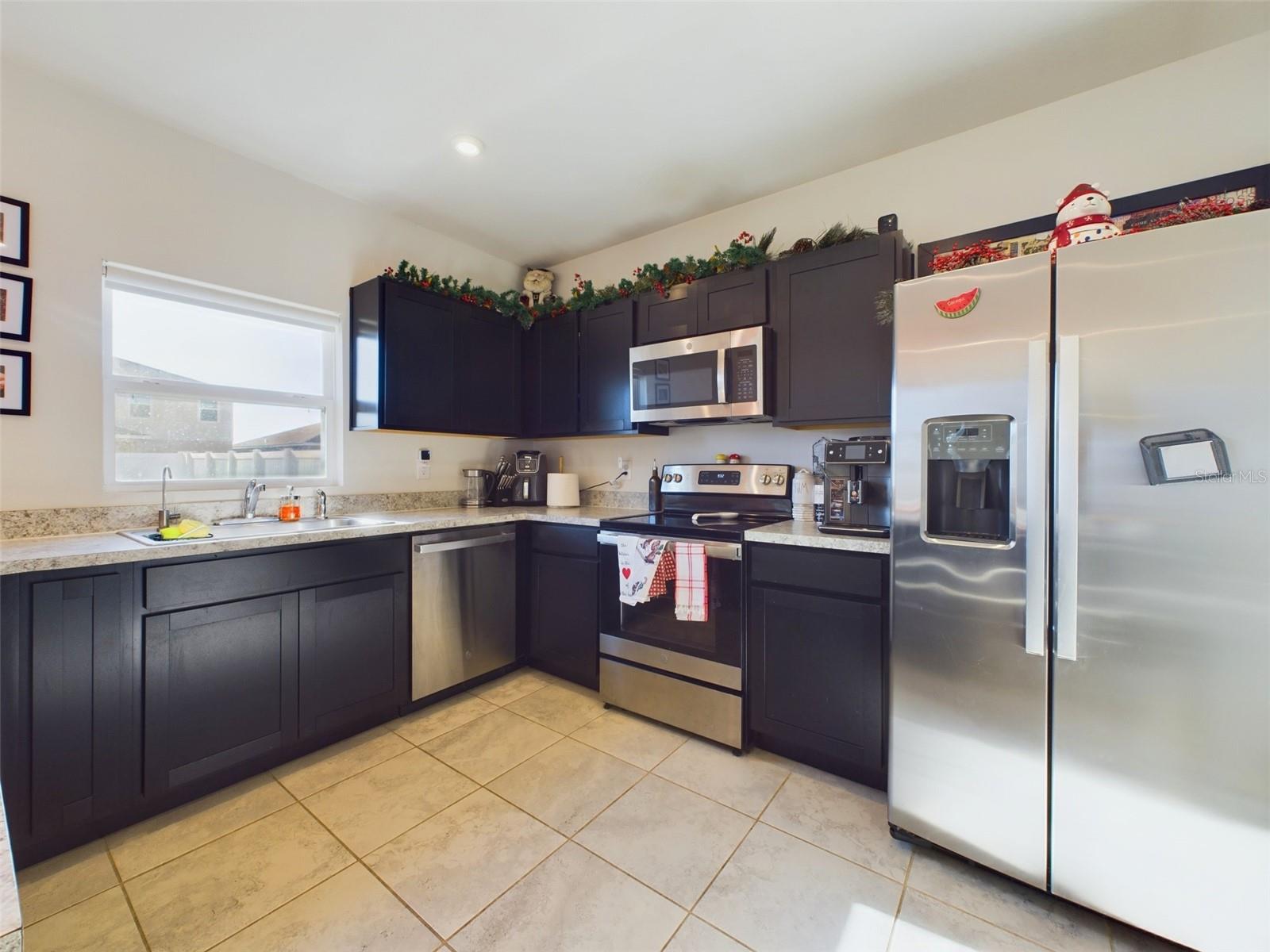 Image 2 of 37 For 1424 Feather Lane