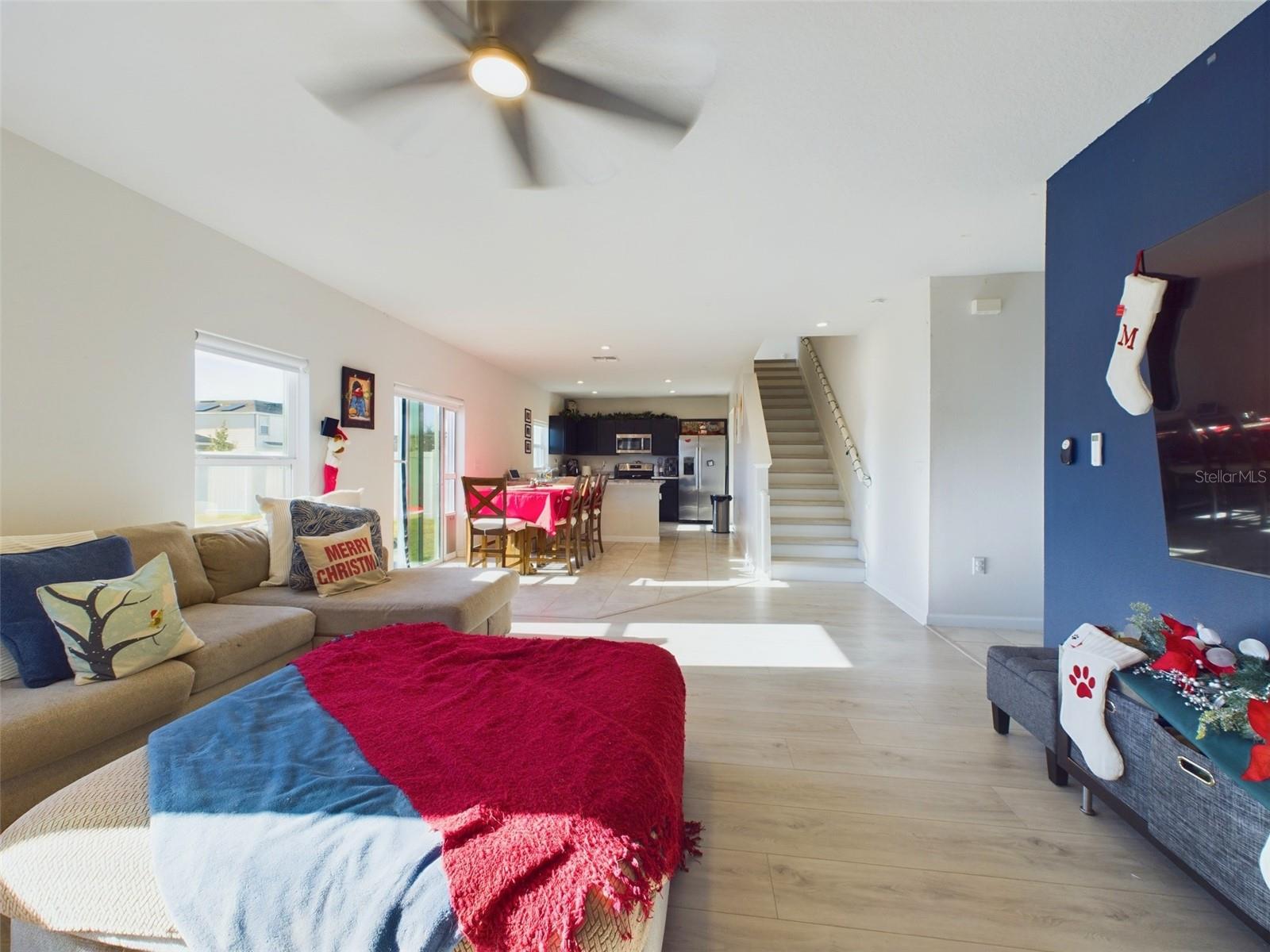 Image 9 of 37 For 1424 Feather Lane