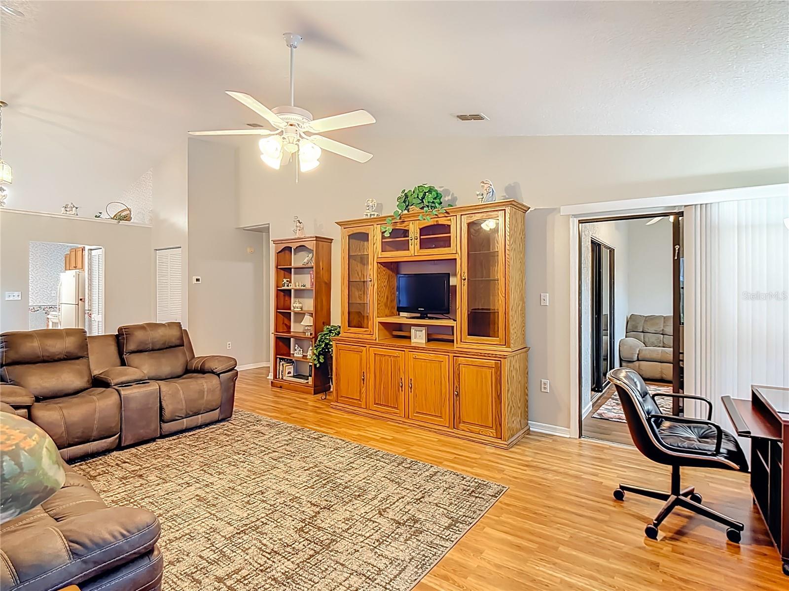 Image 4 of 35 For 6380 Egret Drive 19