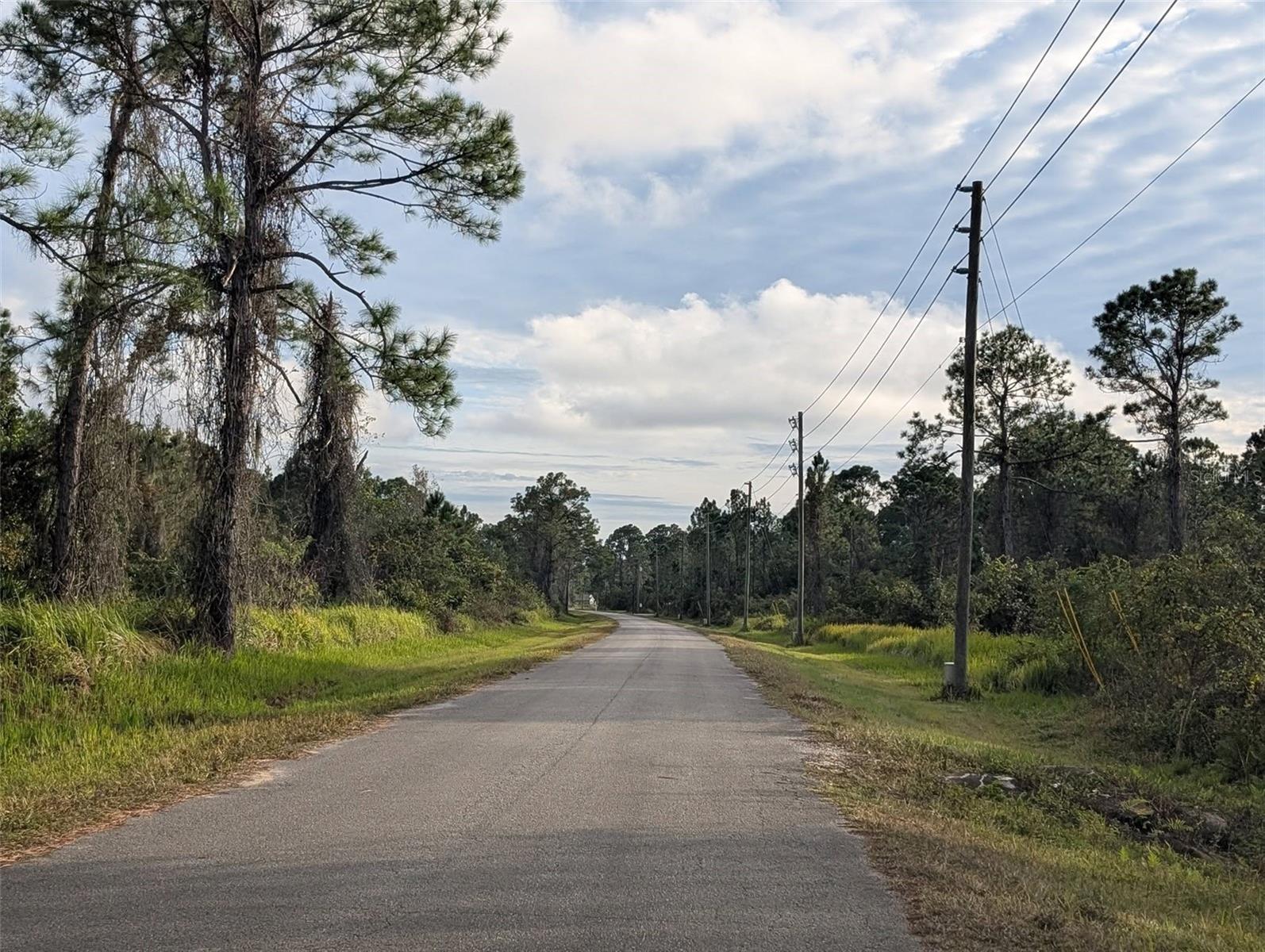 Image 4 of 5 For 6145 Alcala Avenue