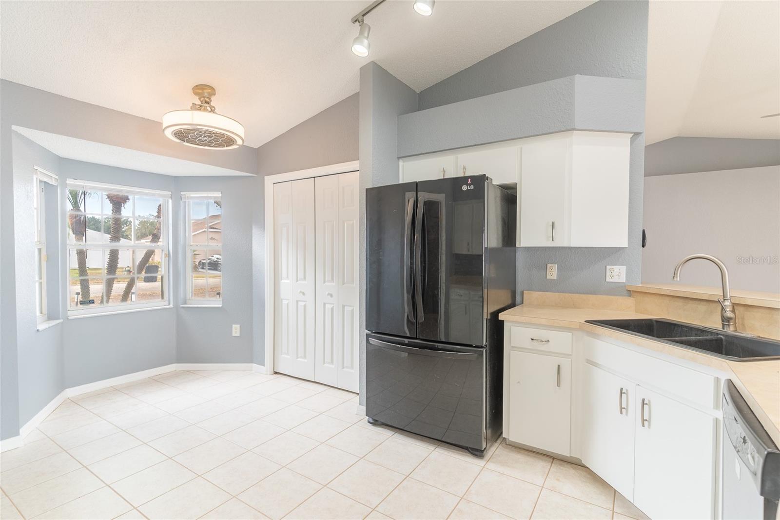 Image 13 of 30 For 3320 Sangria Pass