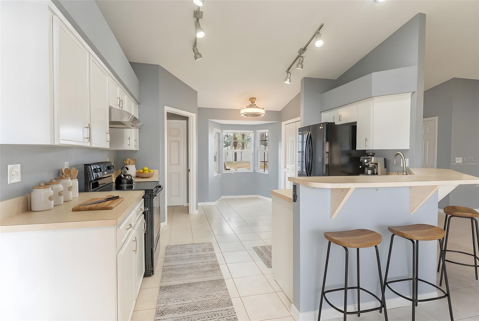 Image 4 of 30 For 3320 Sangria Pass