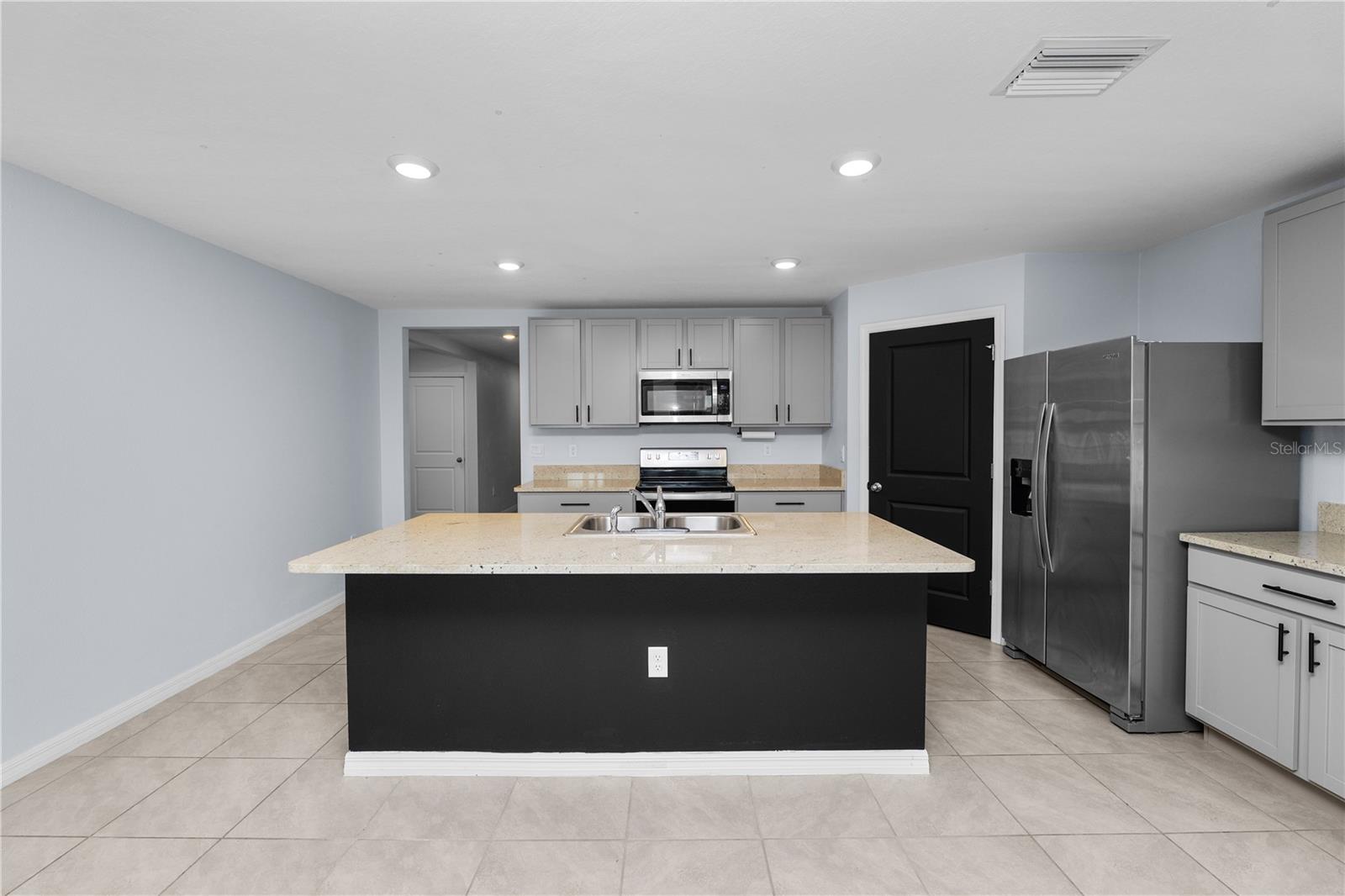 Image 10 of 55 For 3707 Capri Coast Drive