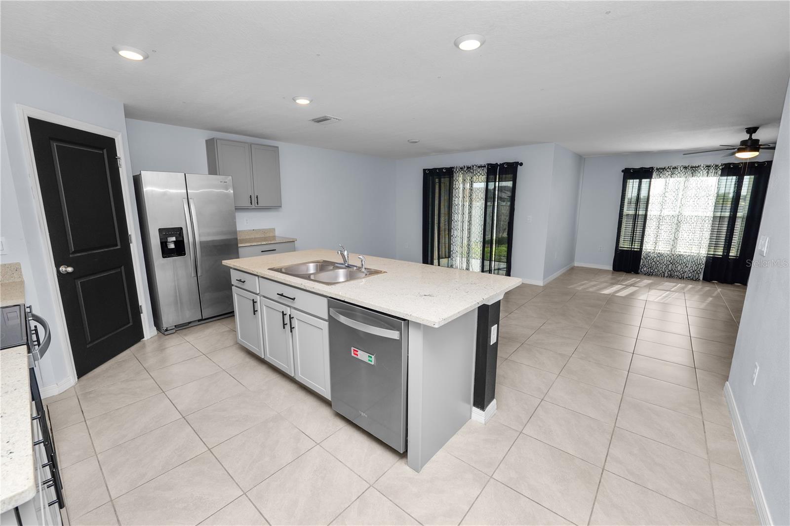 Image 16 of 55 For 3707 Capri Coast Drive