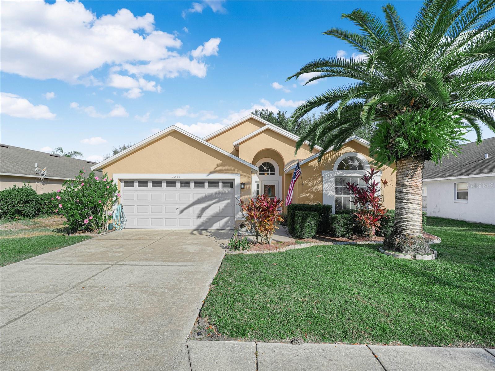 Details for 2235 Hunters Greene Drive, LAKELAND, FL 33810