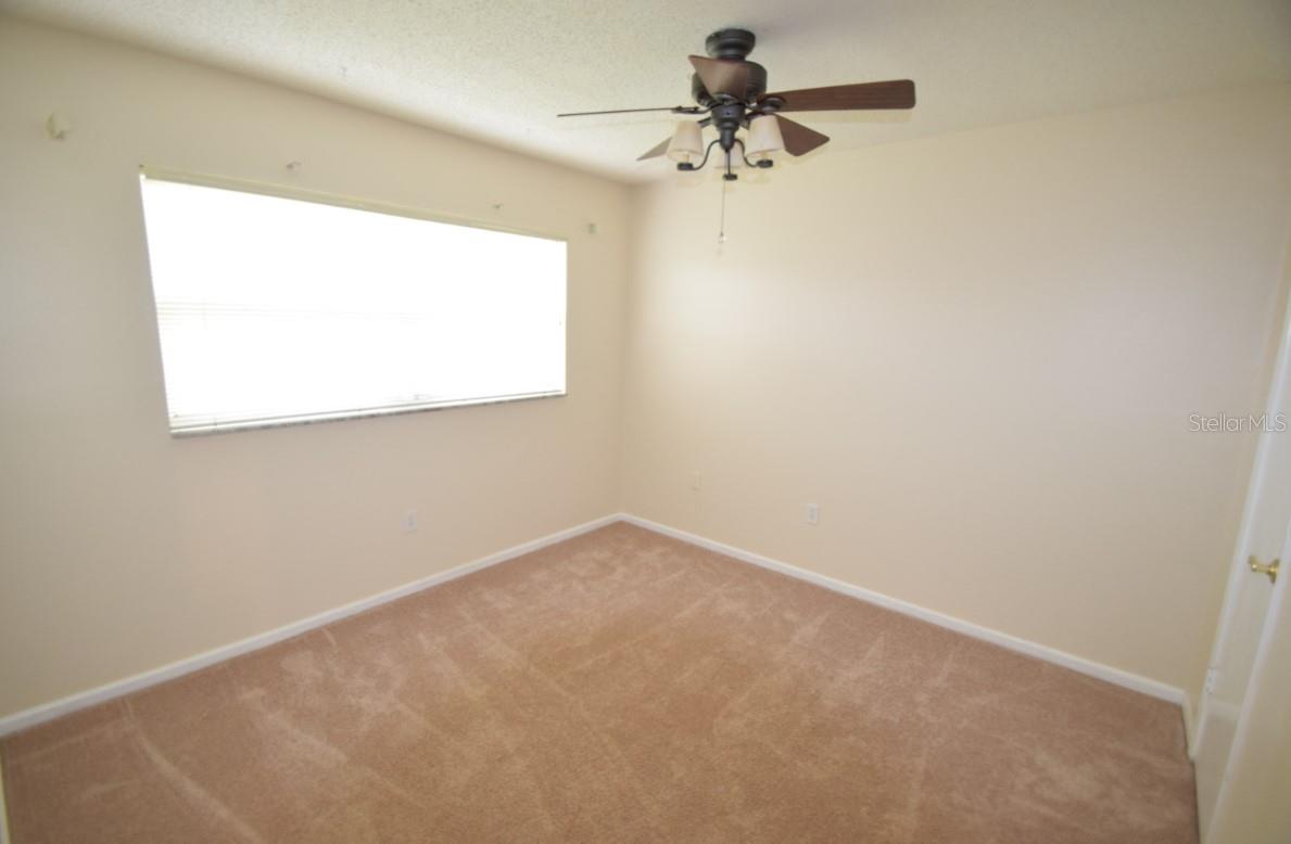 Image 11 of 20 For 1920 Edgewood Drive N4