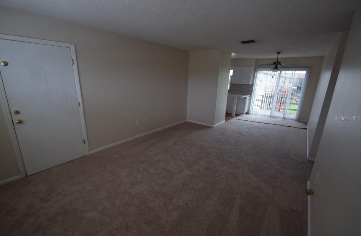 Image 15 of 20 For 1920 Edgewood Drive N4