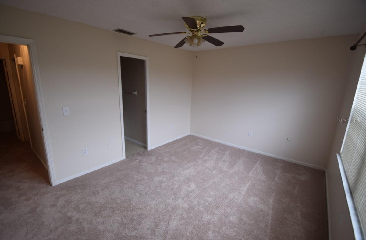 Image 4 of 20 For 1920 Edgewood Drive N4