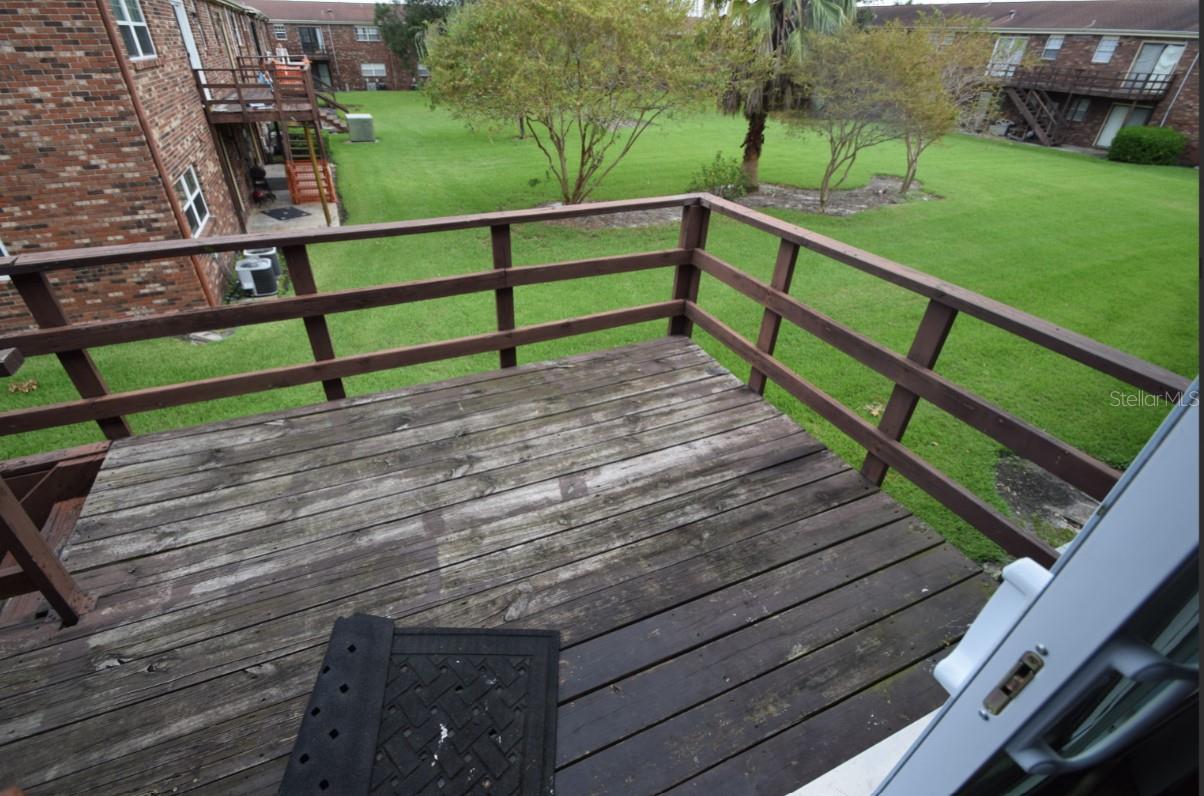 Image 6 of 20 For 1920 Edgewood Drive N4