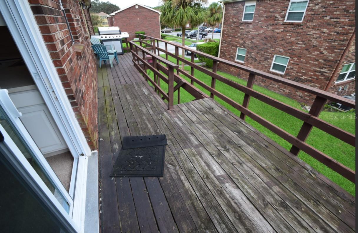 Image 7 of 20 For 1920 Edgewood Drive N4