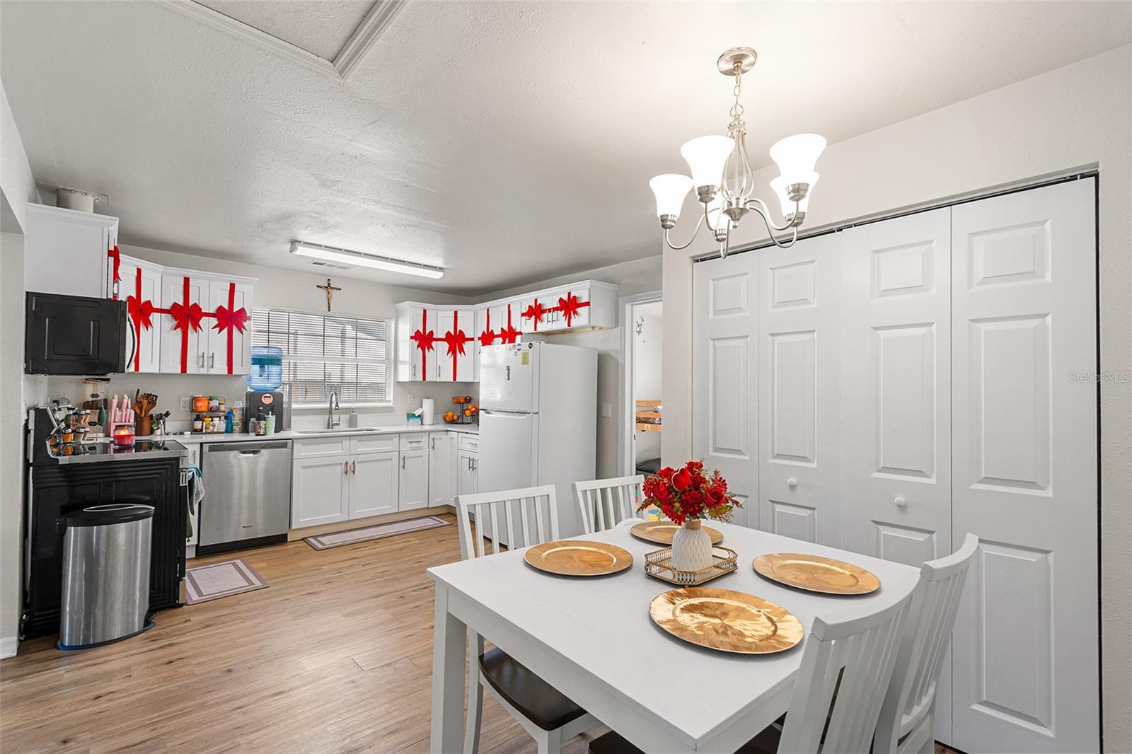 Image 14 of 43 For 515 Walnut Street