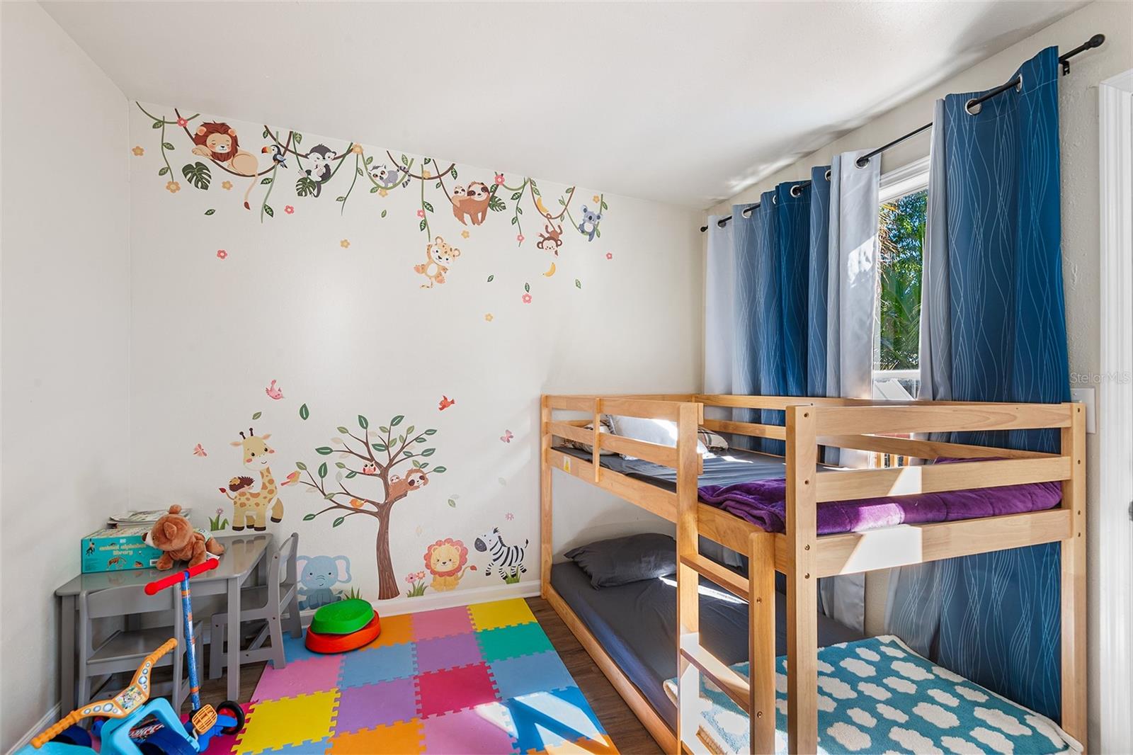 Image 20 of 43 For 515 Walnut Street