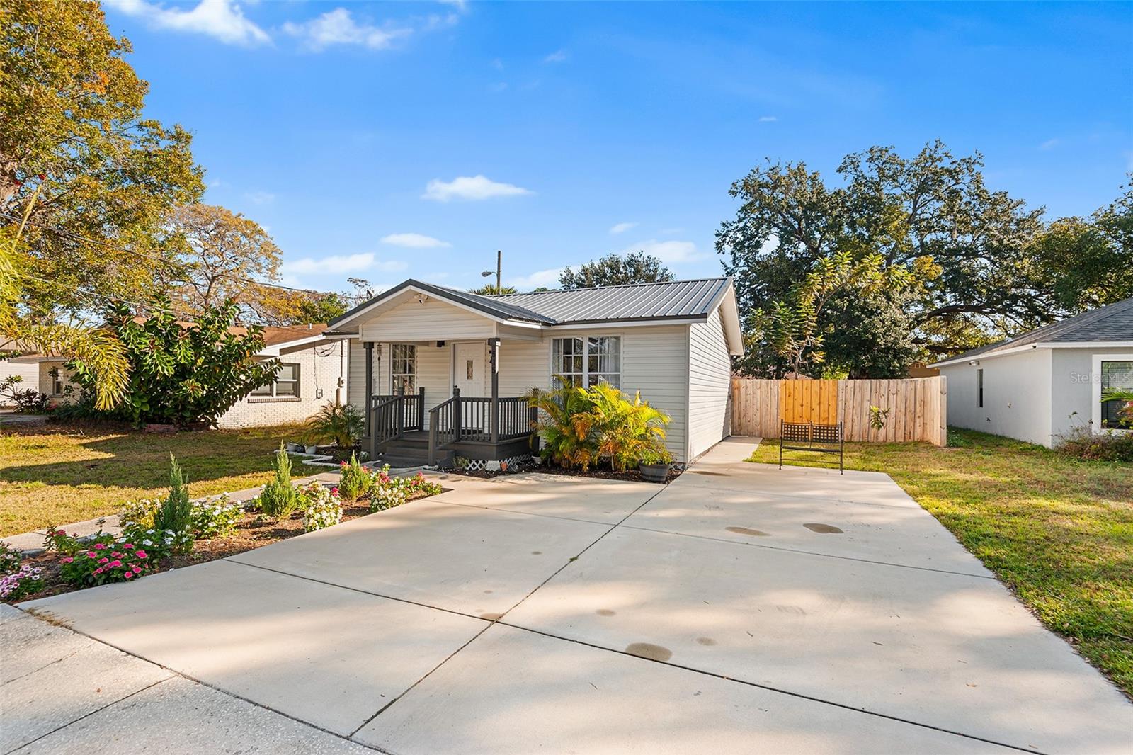 Image 3 of 43 For 515 Walnut Street