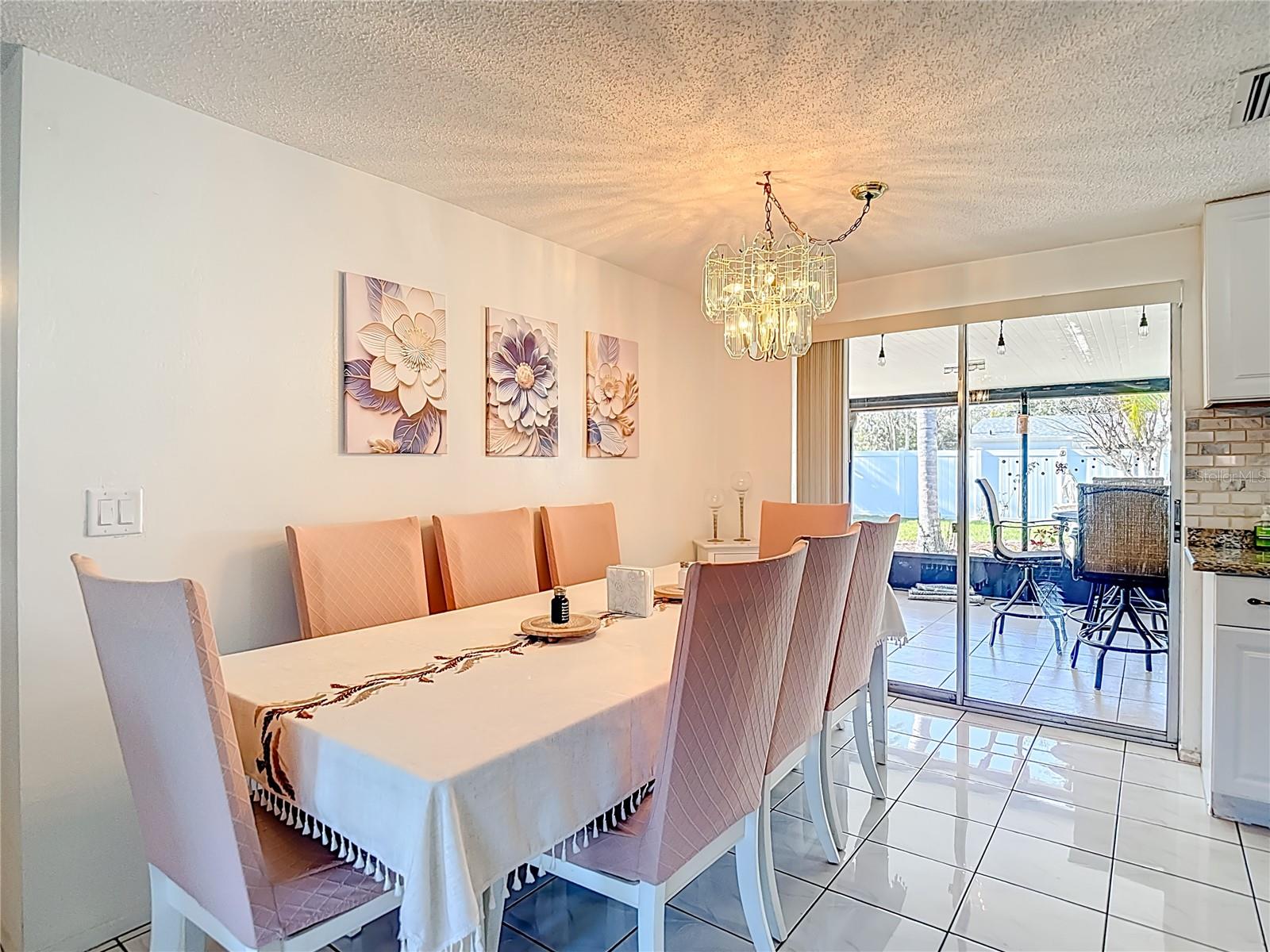 Image 13 of 61 For 19014 Sunlake Boulevard