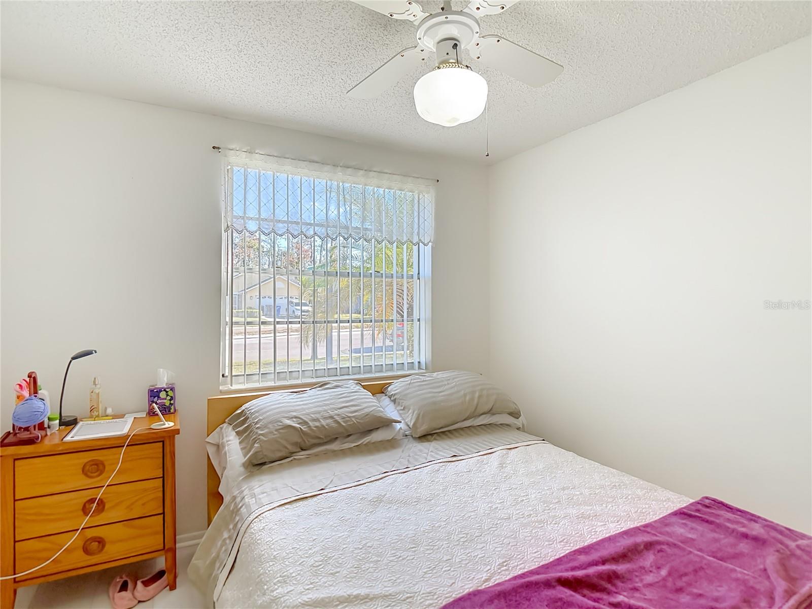 Image 25 of 61 For 19014 Sunlake Boulevard