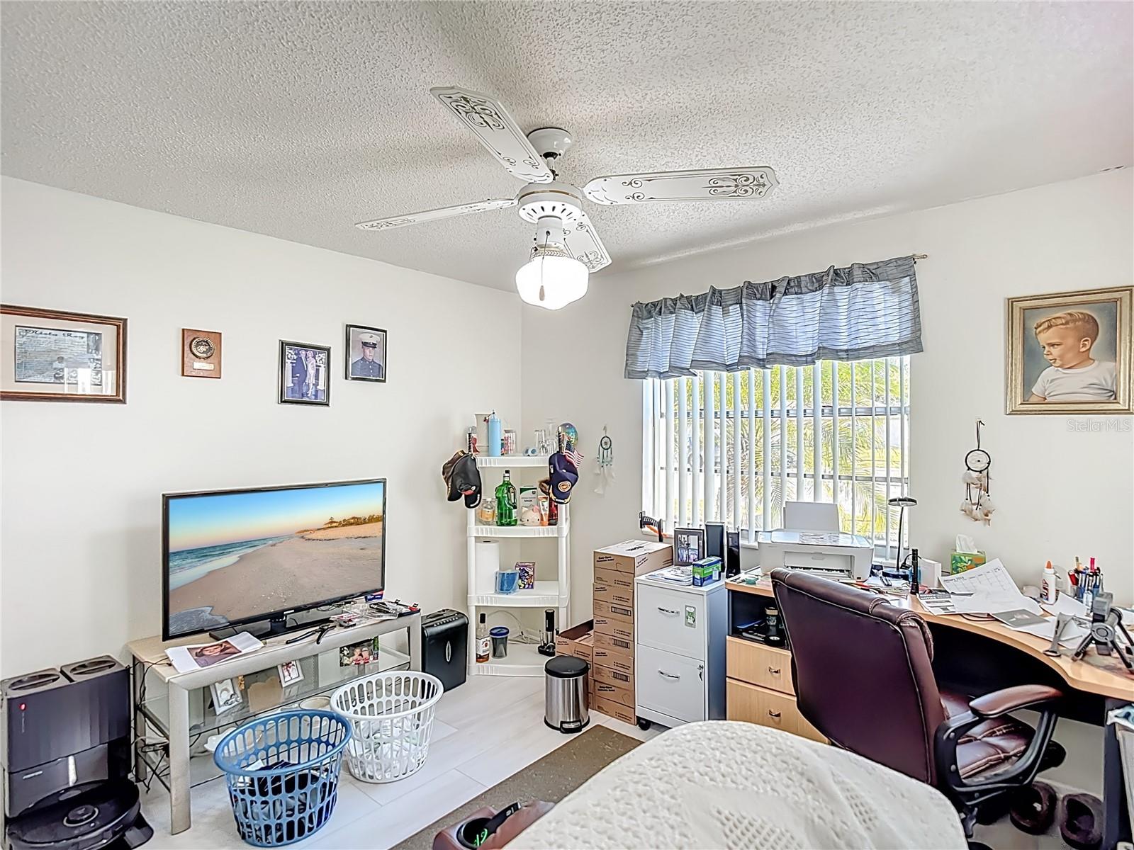 Image 32 of 61 For 19014 Sunlake Boulevard