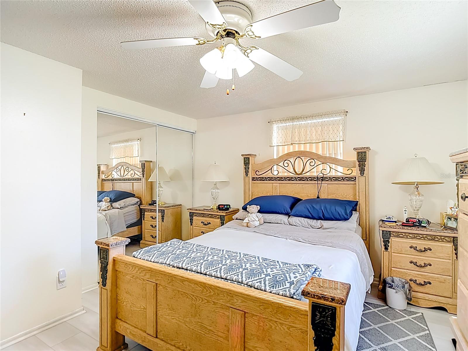 Image 35 of 61 For 19014 Sunlake Boulevard